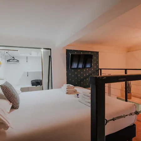Apartment Comfortable Duplex In The Heart Of Paris